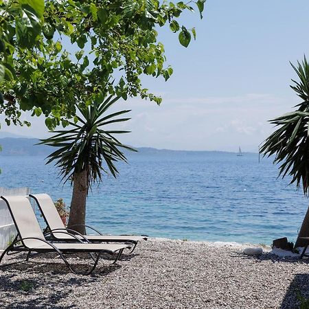 Salt & Sun Apartments By Konnect, At Kaminaki Beach Ниссаки Экстерьер фото